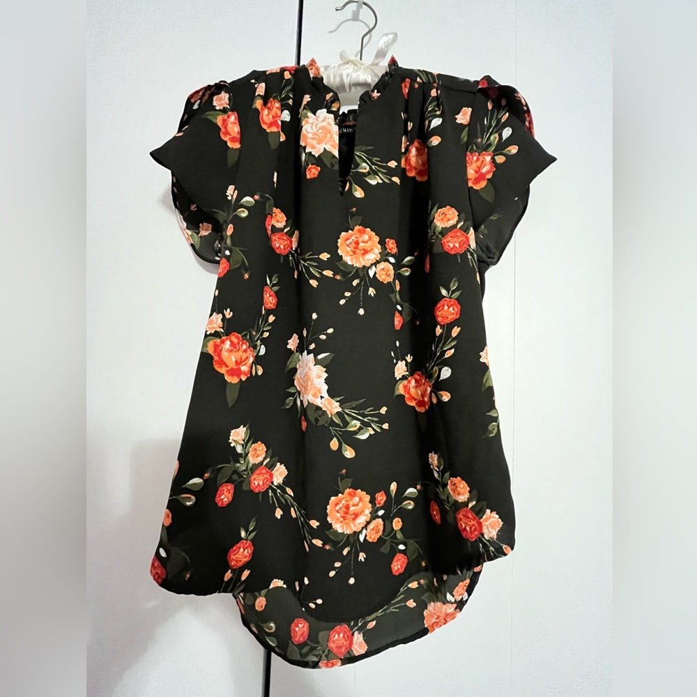 Very dark green floral top by 41 Hawthorn sz M
